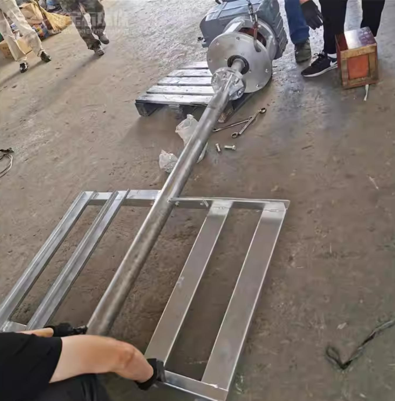 框式攪拌機(jī)平穩(wěn)投入運(yùn)行注意哪些事項